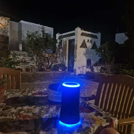 In The Center Of Artemonas, Sifnos Apartamento Artemonas